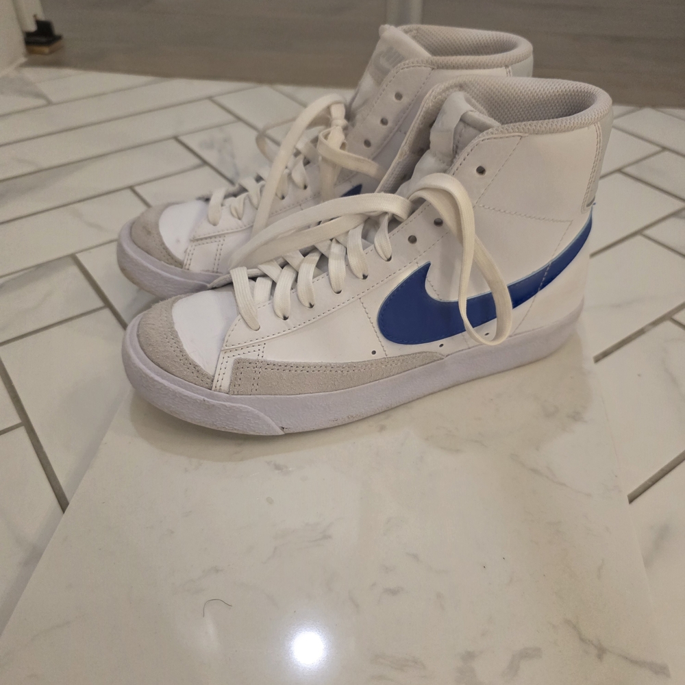 Nike Kids Sneakers - White and Blue